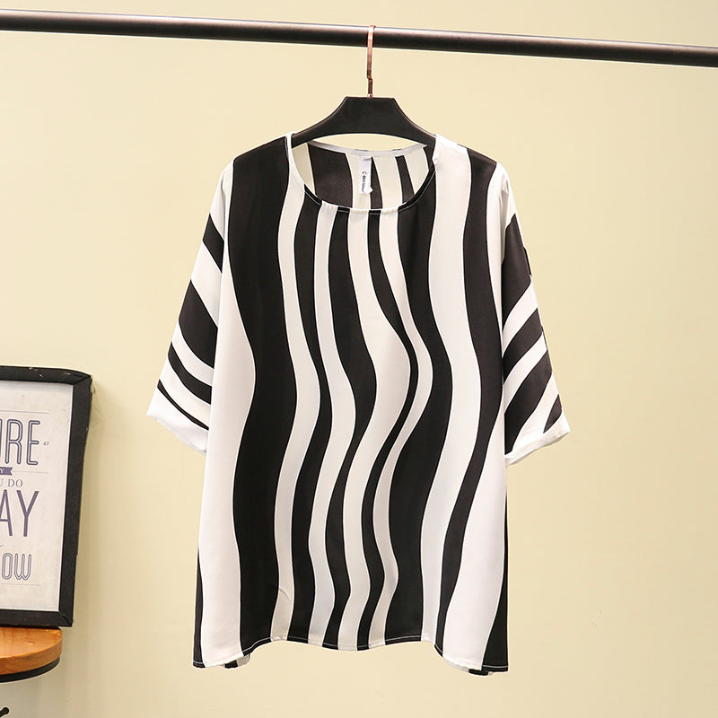 Lachlyn Plus Size Chiffon Wave Stripes Short Sleeve Blouse