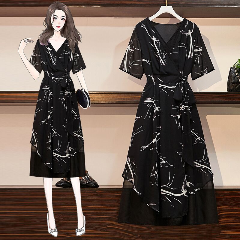 Jeanne Plus Size Printed Wrap Midi Dress