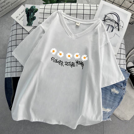 Plus Size Daisy Flowers V Neck T Shirt