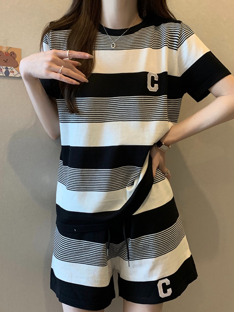 Plus Size Stripe Knit Top And Shorts Matching Set