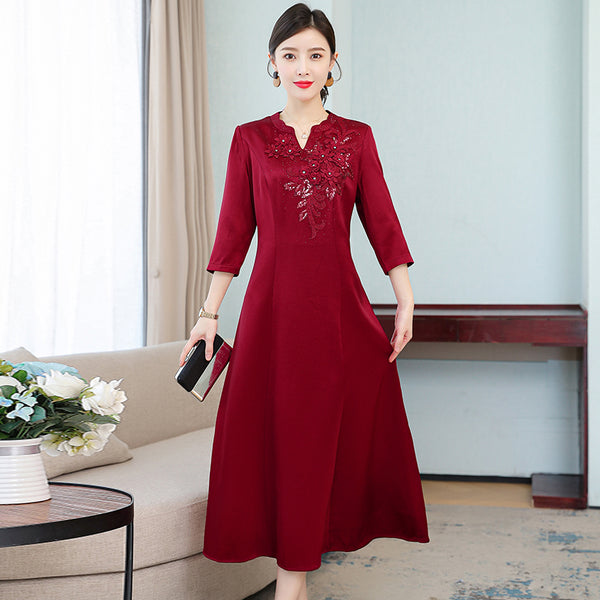 Plus Size Formal Red Embroidery Oriental Dress