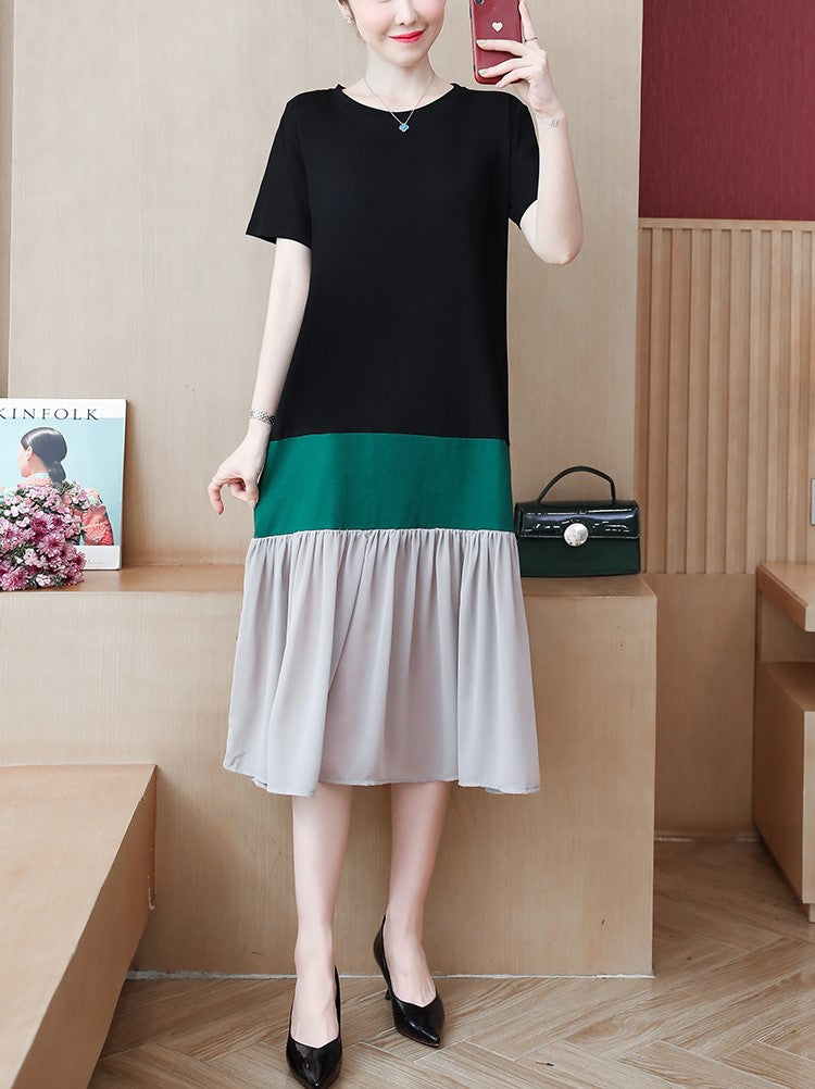 Plus size round neck green pleat hem midi dress