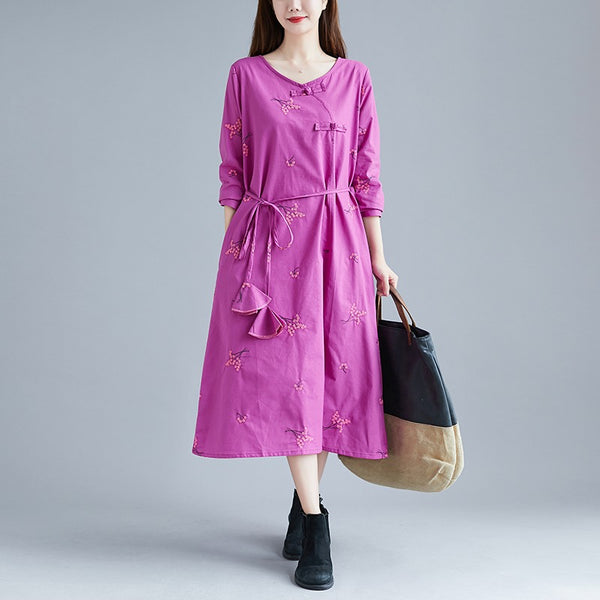 Plus Size Modern Floral Embroidery Cheongsam Long Sleeve Midi Dress