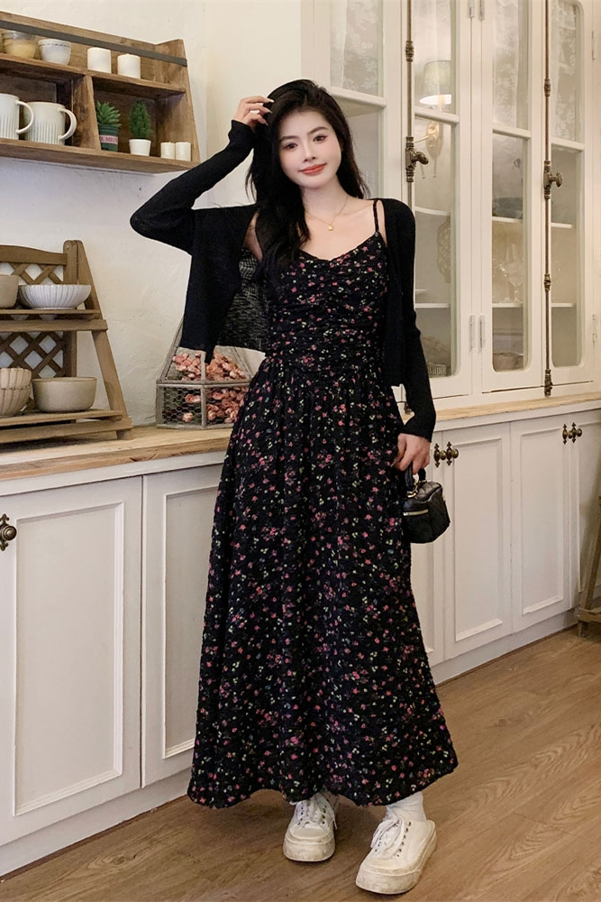 Plus Size Black Crop Cardigan and Black Ditsy Floral Camisole Dress Se Pluspreorder Plus Size Black Crop Cardigan and Black Ditsy Floral Camisole Dress Se Pluspreorder
