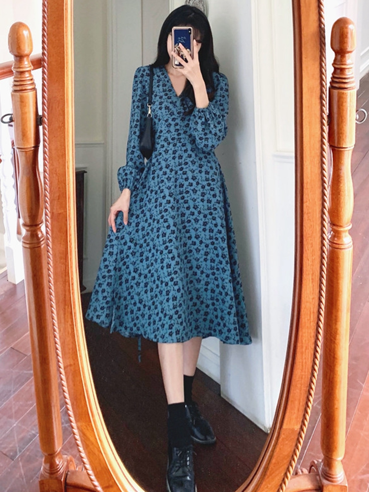 Plus Size Blue Floral Long Sleeve Dress