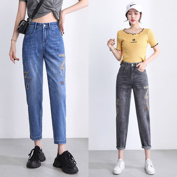 Plus Size Z Embroidered Capri Jeans