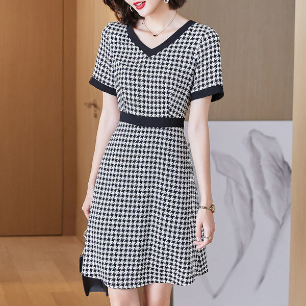 Plus Size Houndstooth V Neck Work Dress