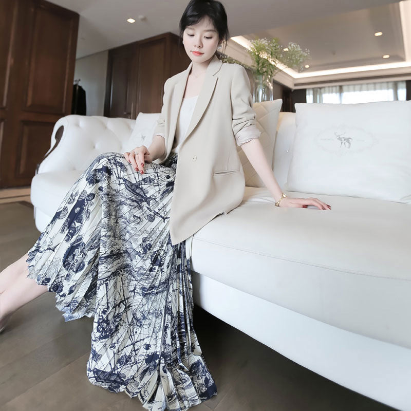 Plus Size Scenery Pleat Midi Skirt - Main Image