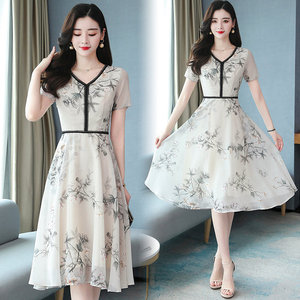 Plus Size White Floral V Neck Chiffon Dress