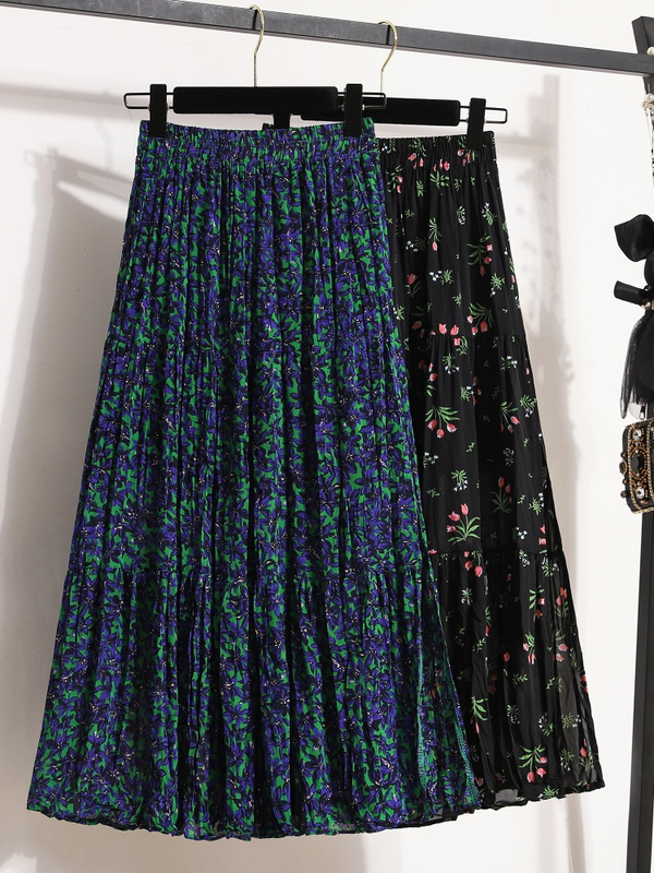 Plus Size Floral Midi Skirt