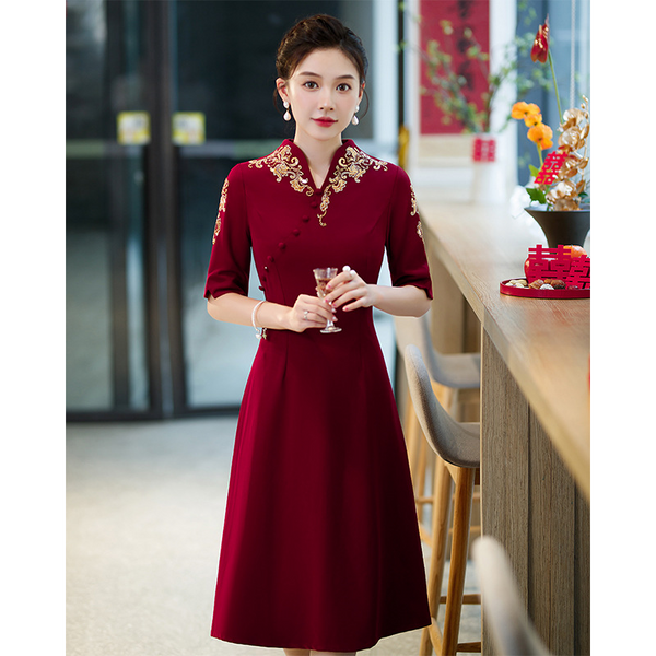 Plus Size Formal Gold Cheongsam Chinese Dress (Mother Of The Bride / Groom Suitable)