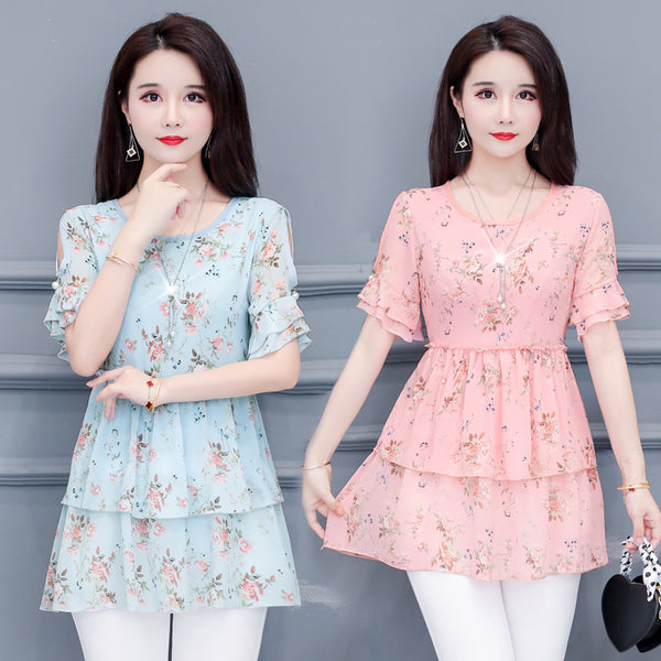 Plus Size Ditsy Floral Peplum Blouse