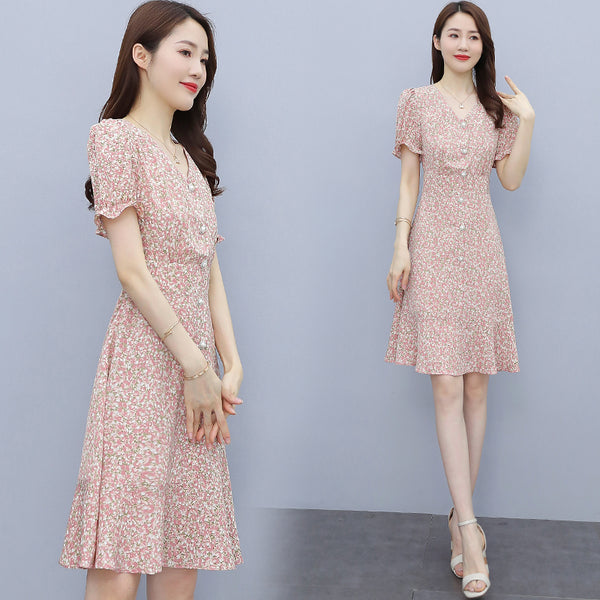 Plus Size Ditsy Floral Button Dress