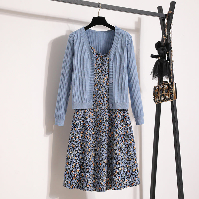 Plus Size Blue Ditsy Floral Sleeveless Midi Dress and Cardigan Set – Pluspreorder Plus Size Blue Ditsy Floral Sleeveless Midi Dress and Cardigan Set – Pluspreorder