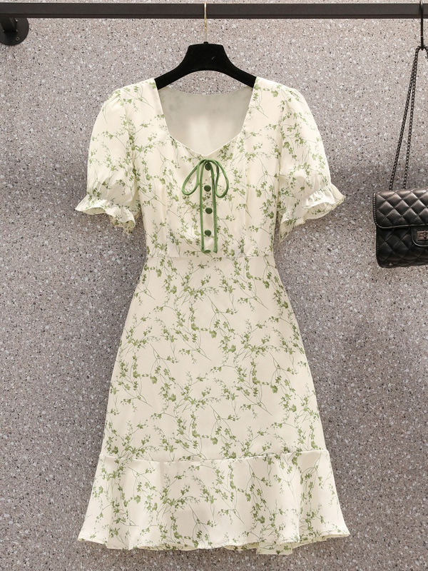Plus Size Korean Lace Up Green Floral Dress