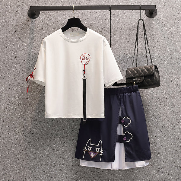 Plus Size Fortune Cat T Shirt and Skirt Set