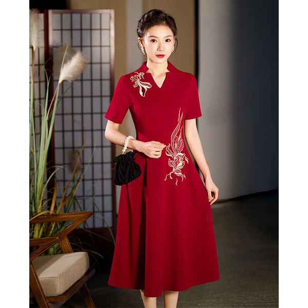 Plus Size Oriental Modern Embroidery Cheongsam Chinese Dress (Mother Of The Bride / Groom Suitable)