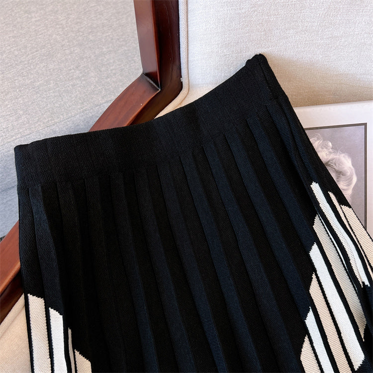 {PRE-ORDER} Heart Shape Pleats Skirt from Korea (MINT)
